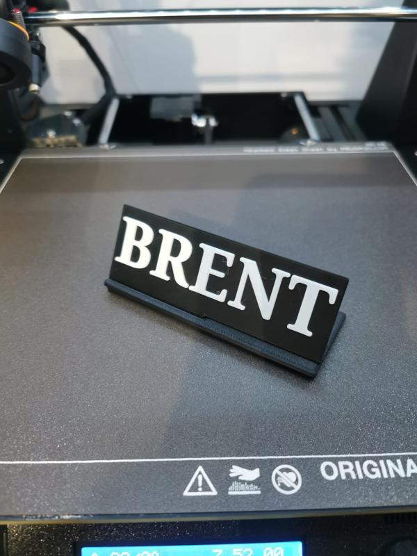 Simple & portable name plaque