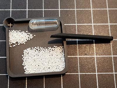 Mini Dividing Tray for Pill Capsules