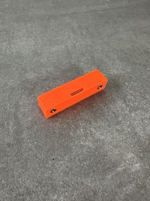(Un)original Prusa Drybox Door Handle with magnet pouch