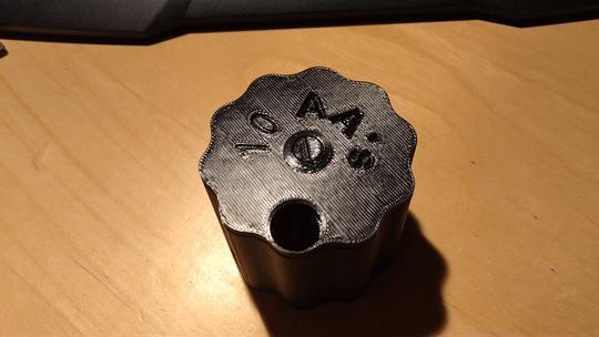 AA BATTERY REVOLVING STORAGE CONTAINER