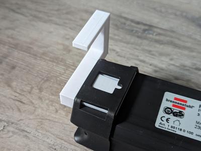 Brehnenstuhl desk clip