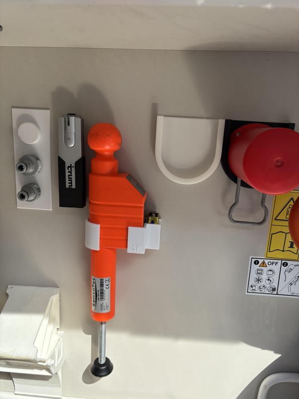 Halter für 3 Gardena Hahnadapter 1/2 3/4 1 Zoll