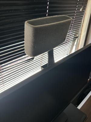 Iiyama 1/4” hole mount