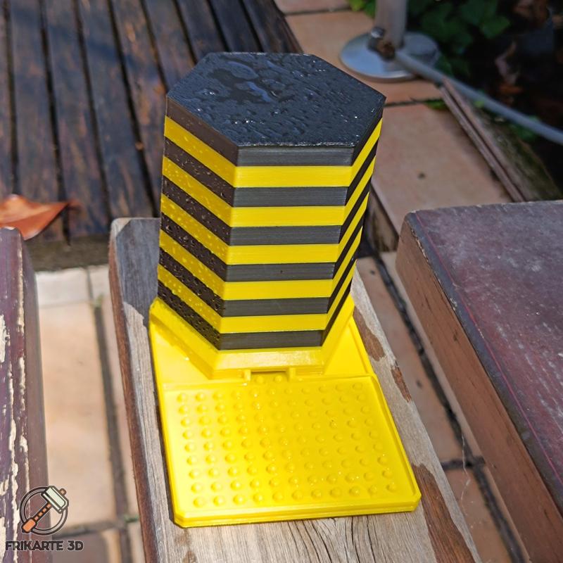 HydroHive Bee Feeder