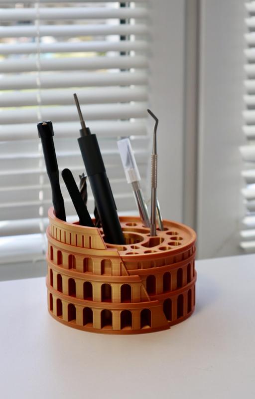 Colosseum Organizer.stl