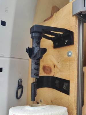 Length adapter for paper towel roll mount