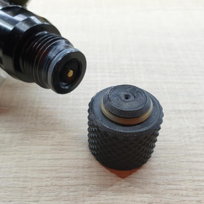 Protection cap for paintball HPA regulator thread G1/2