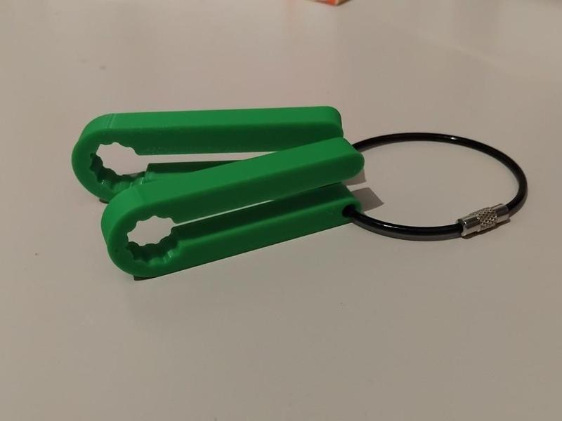 ENfit (bottle) cap wrenches