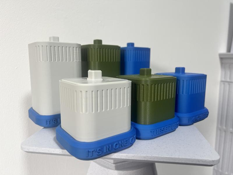 ONE OF THESE TUBS - SET OF 3 TUBS WITH LIDS AND TRAY HOLDER