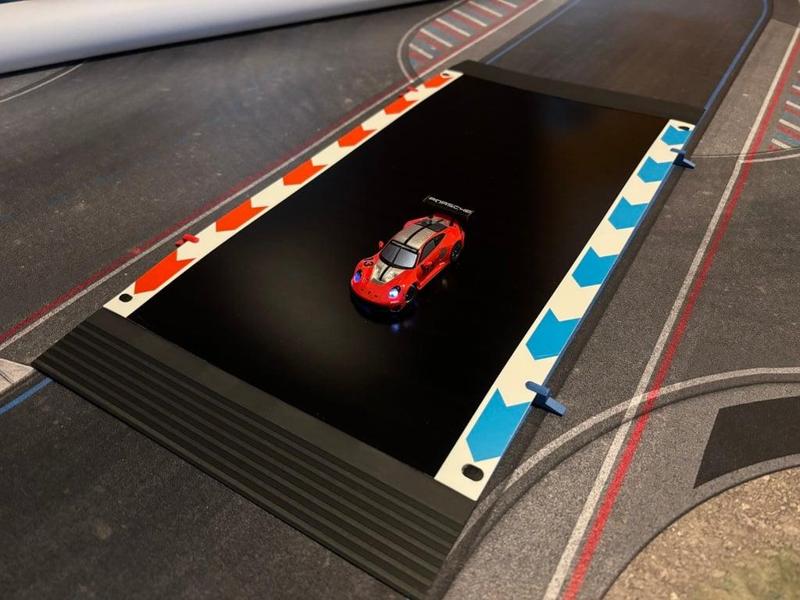 Carrera Hybrid Adapter Bahn <-> FreiFahren