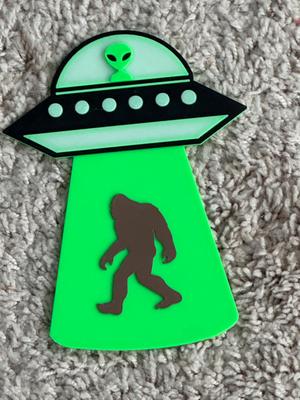 Sasquatch Alien Magnet