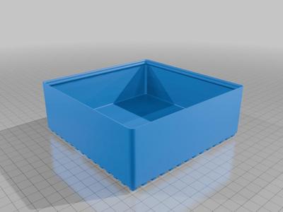 DecFinity 14x14 (140mm x 140mm) undivided bin