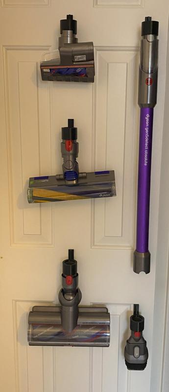 Dyson Holder