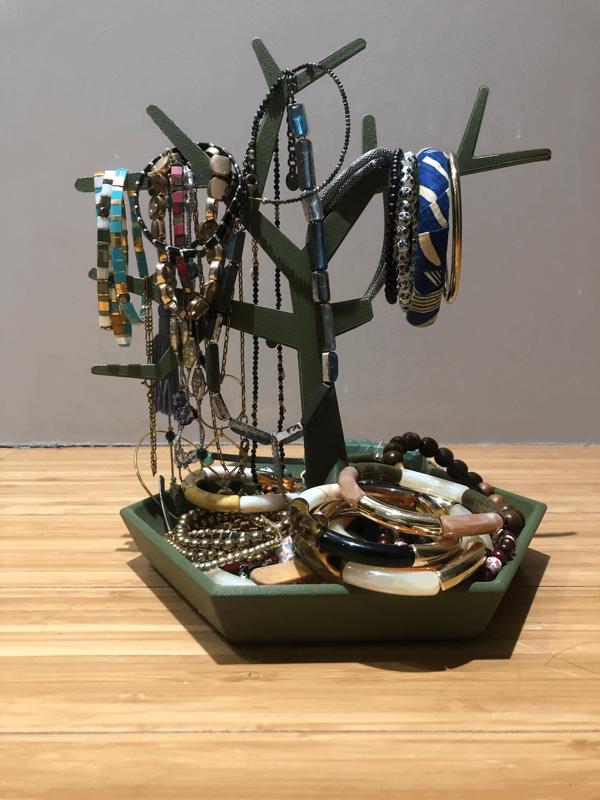 Jewelry tree