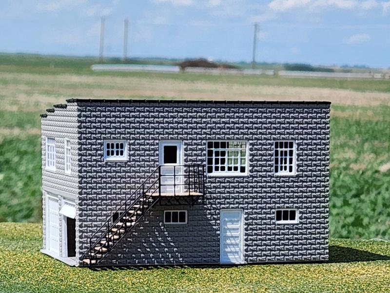 HO Scale Rusticated Brick Back Alley Garage and Apartment