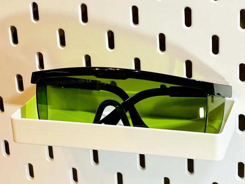 Skadis Tray for Laser Goggles Bambu Lab   