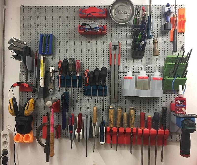 Halter für Lochbrettsystem. PEG Board System, Parkside Team12V