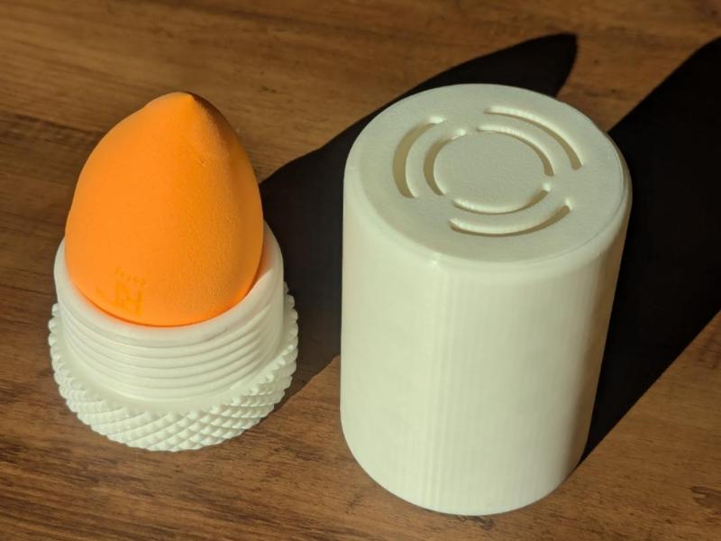 Makeup Sponge Stand and Case