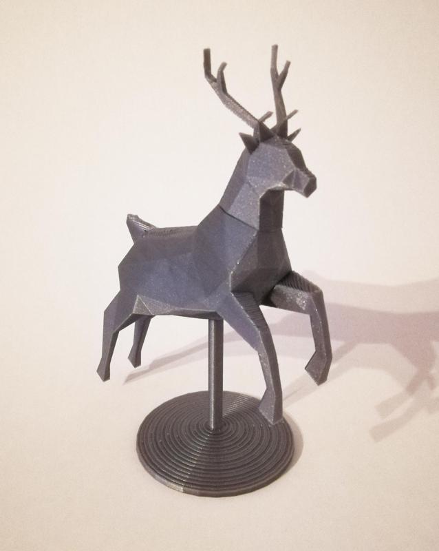 Lowpoly Reindeer Statue