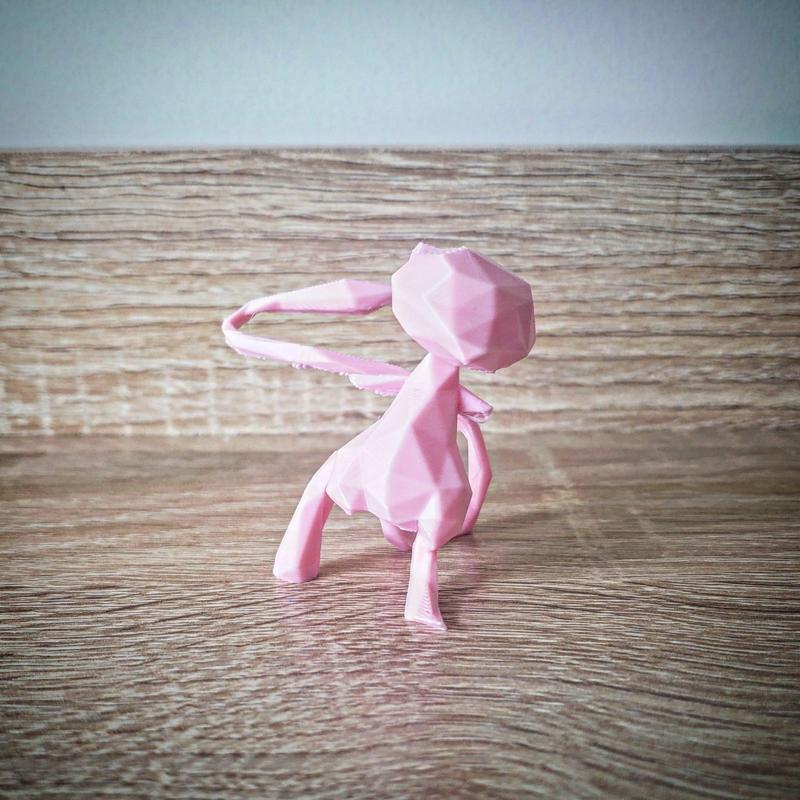 Mew - low poly (pokemon)
