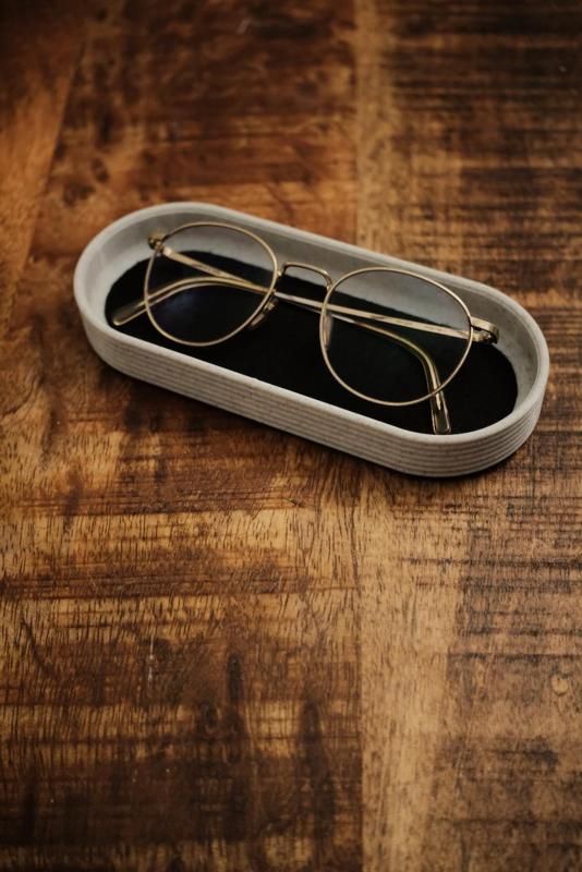 ∆ 003 - Tray For Glasses