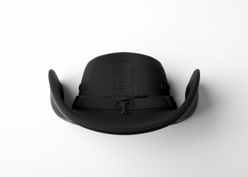 Midnight Range Hat Wall Vase – Bold Western-Inspired Accent for Modern Spaces