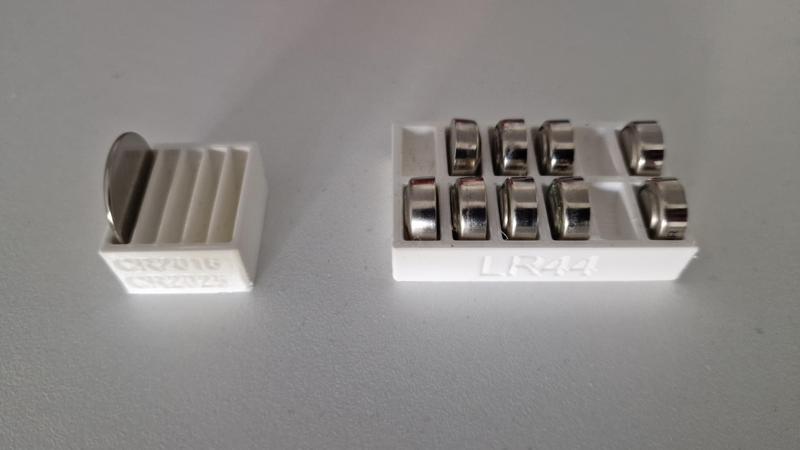 CR2032 - CR2016/2025 - LR44 battery storages