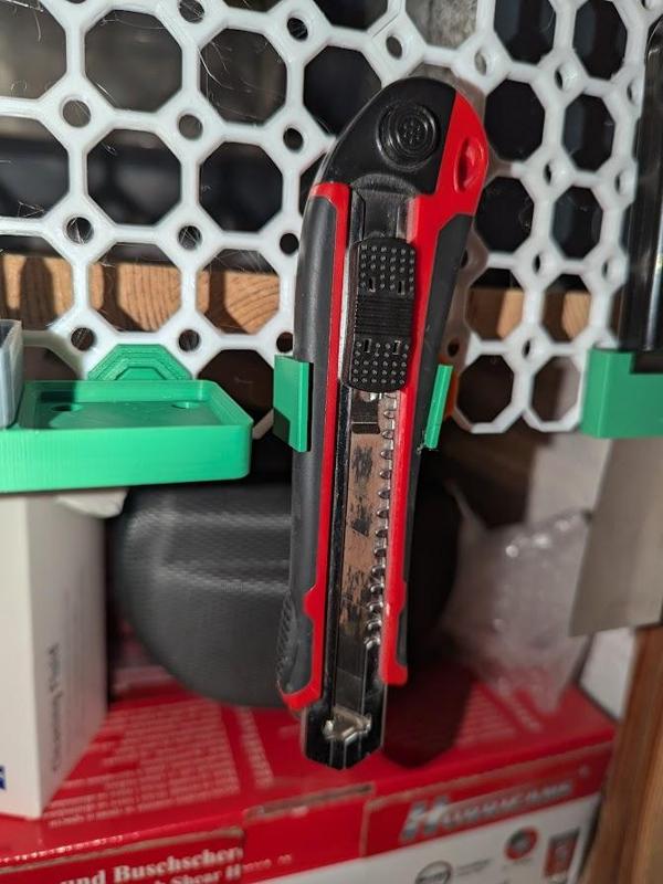 Multiboard: Halter für Bauhaus Cuttermesser