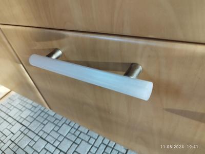 Kitchen furniture handle / Küchenmöbelgriff