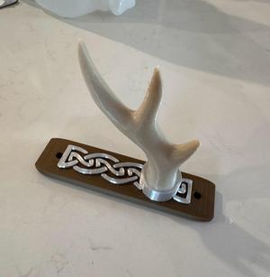 Antler wall hook with Celtic symbols