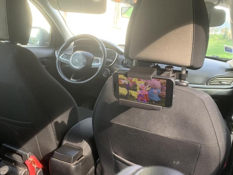 Smartphone and Tablet Car Mount