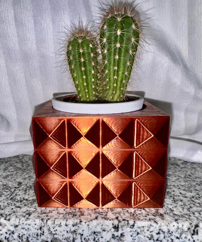 luxurious small planting pot