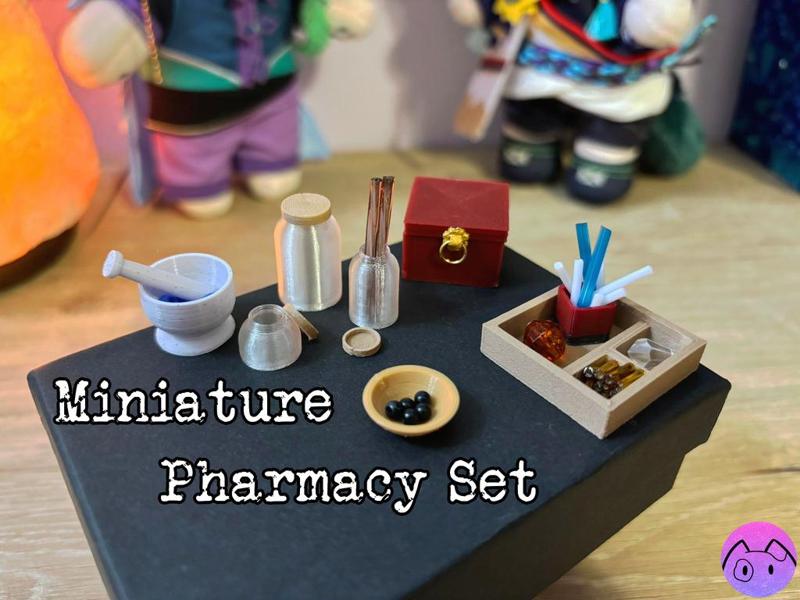 Miniature Pharmacy Set