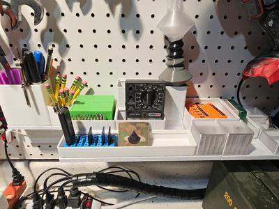 Gridfinity Baseplate for Pegboard (1", 1/2/3/4x3)