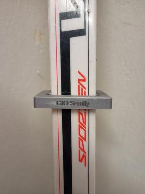 Cross-country skis holder