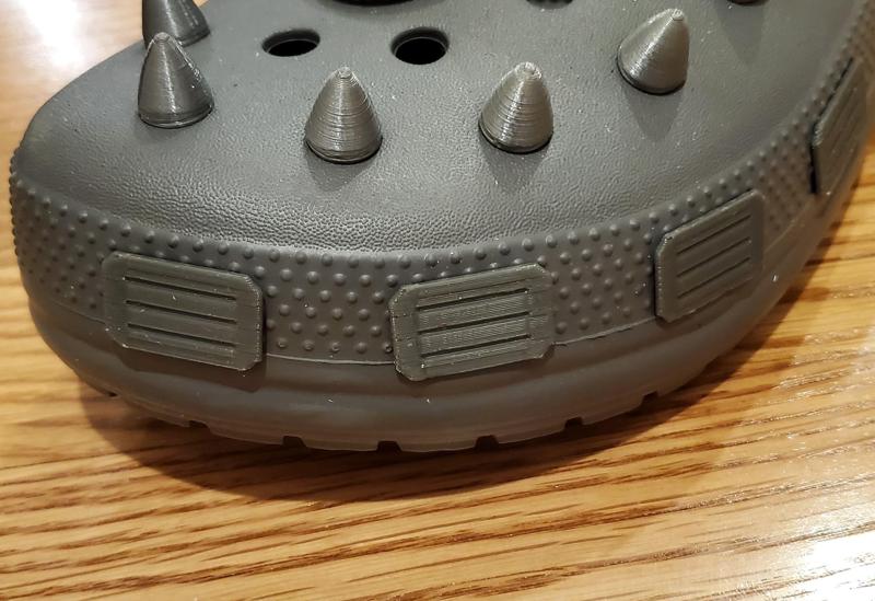 Crocs side plug