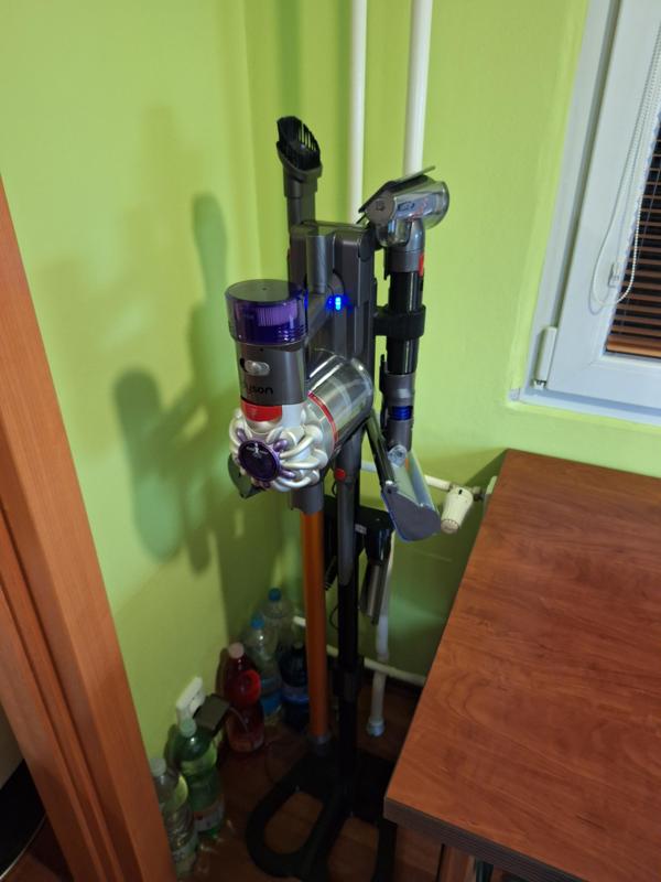 Dyson V8 stand