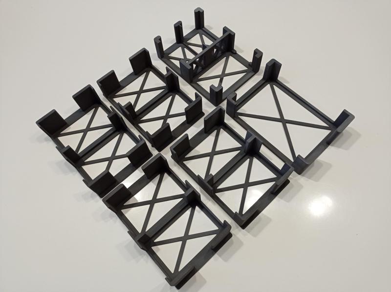 Reduced weight base insert for Distilled
