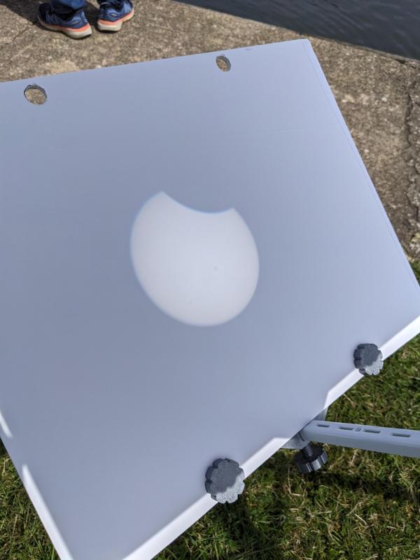 Safe Solar Viewer for Eclipses