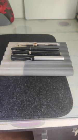 Modern Pen Stand