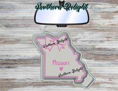 Missouri w/ bow freshie mold
