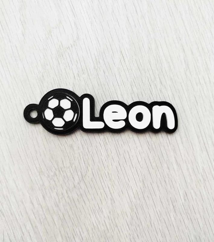 Football name tag - Leon