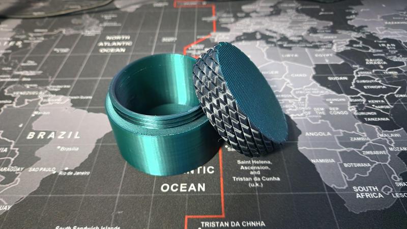 Stash Jar - Knurled Lid