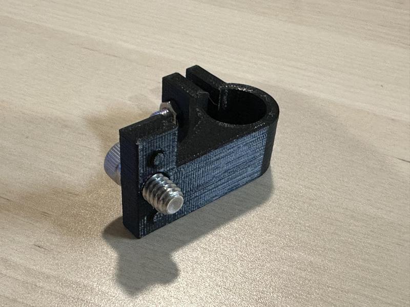 Camera monitor rod mount