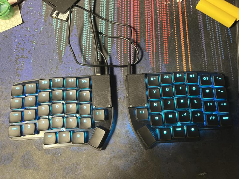 Aurora Lily58 Choc low profile case