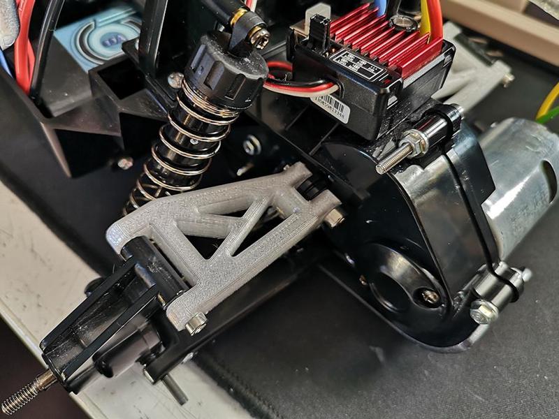 Blitzer Beetle rear upper arm