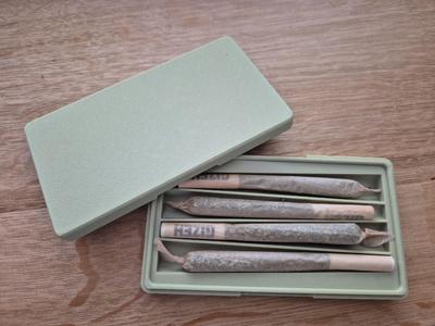 Magnetic Joint and Cig Case