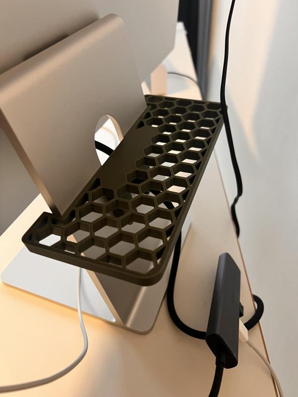 Apple Studio Display - Rear Table
