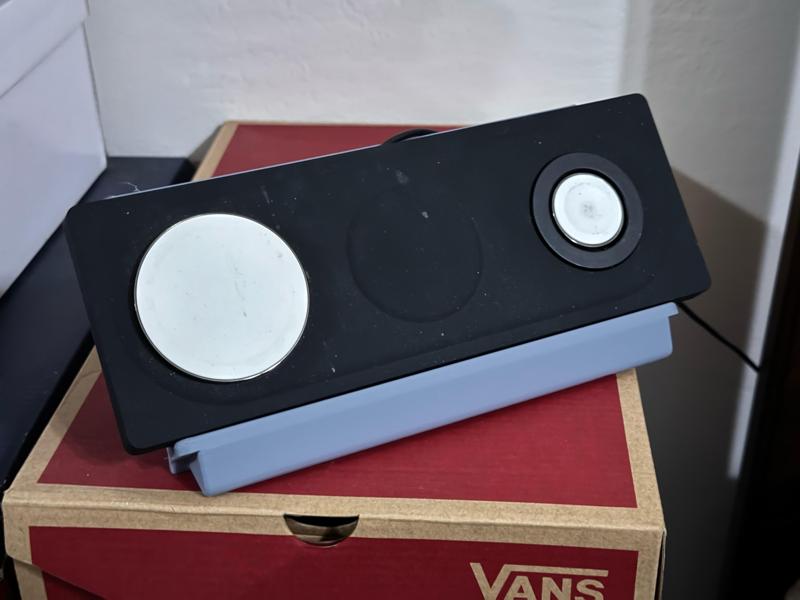 Belkin 3 in 1 Wireless Charger Stand