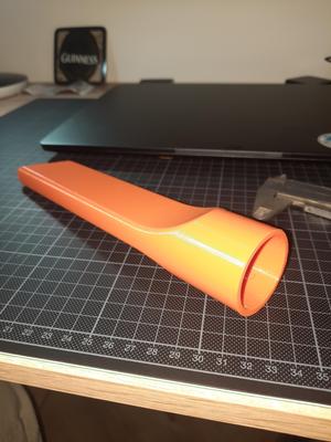 Attachment for vacuum cleaner